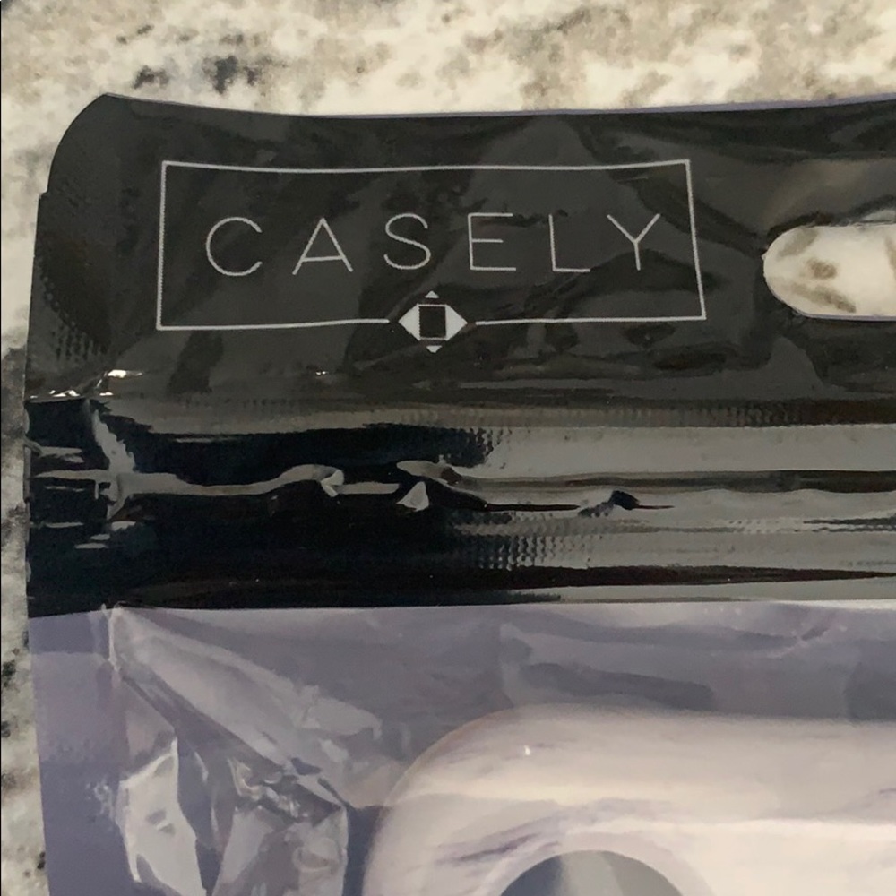 CASELY iPhone case - Picture 4 of 6